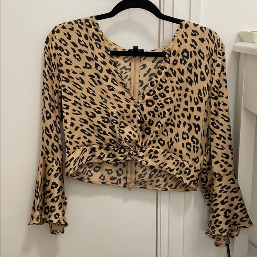 Bardot leopard flowy crop top